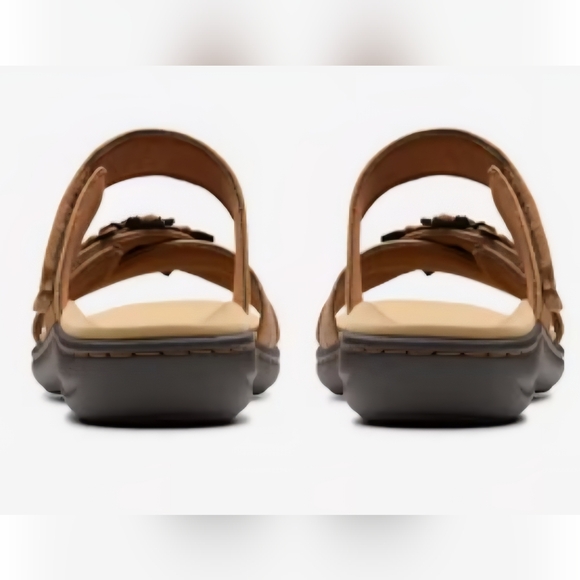 Clarks Sandals - NEW Tan Leather Wide Womans Sandals - Picture 5 of 10